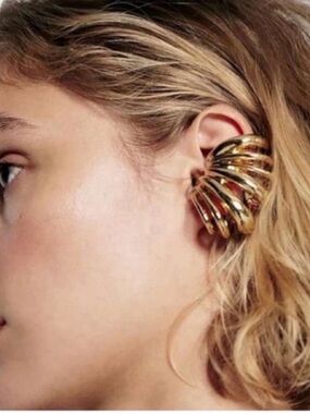New! Zara Gold Cuff Post Earrings (1048) NWOT
